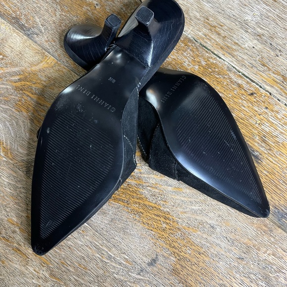 Gianni Bini heels Black Suede size 8m - Picture 3 of 4